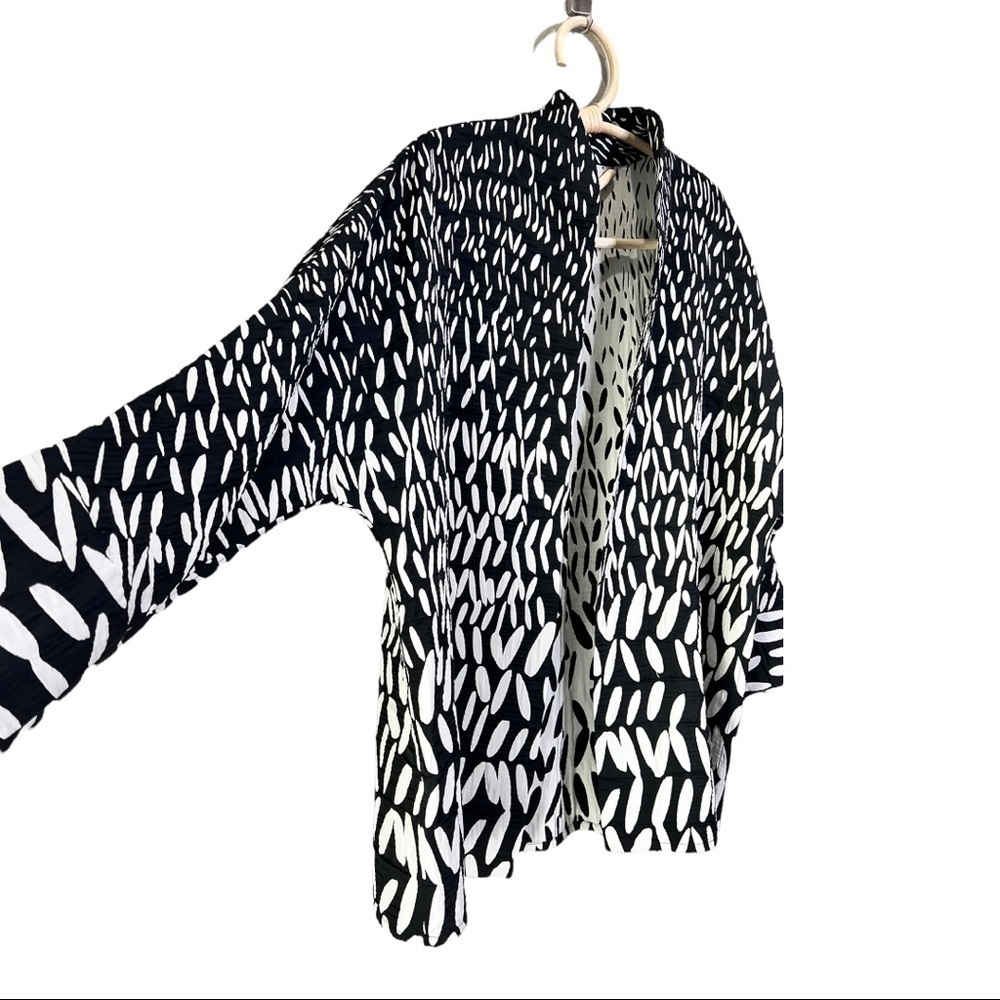 Open Front Kimono Coat Layer Black White Jacket Size Large Luxury EMMELLE NYC - Picture 10 of 15